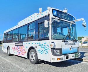 国内初の中型バスでのレベル4自動運転による運行を開始します【経済産業省】