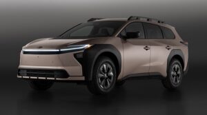 「走り」と「広さ」にこだわった新たなバッテリーEV「bZ Woodland」を北米で世界初披露【トヨタ自動車】