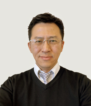 周　錦程 氏