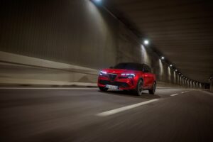 アルファ ロメオ、新型コンパクトSUVモデル 「Alfa Romeo Junior」を発売