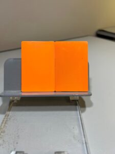 サイエンスコ、電気自動車の重要部品用途に向けてAmodel® PPAにオレンジに調色されたグレードを追加