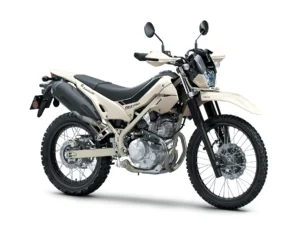 カワサキからアウトドアライディングの新提案「KLX230 SHERPA S」足つきもより快適に！—2025年9月15日に新発売