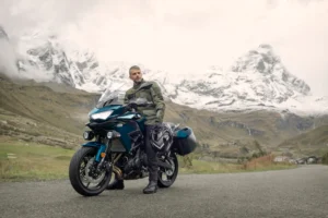 カワサキからマルチパーパスモデル「VERSYS 650」に新色が追加、2025年9月27日に発売