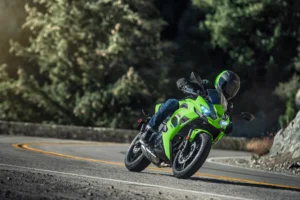 軽快で扱いやすい！カワサキ「Ninja 650」Newカラー＆スマートフォンアプリとスマホ連携でさらに快適に―2025年9月27日に発売