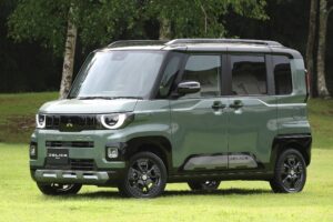 三菱自動車、軽スーパーハイトワゴンの新型『デリカミニ』、 『eKスペース』を10月29日に発売