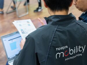 トヨタ・モビリティ基金、AIを活用した運転診断と身体トレーニングを組み合わせたサービス「ドラトレ」の実証実験を開始