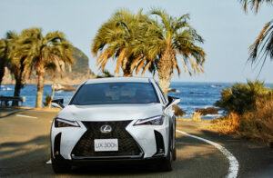 LEXUS、「UX300h」を一部改良