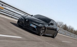 アルファ ロメオ 限定車 「GIULIA Quadrifoglio Estrema」を発売