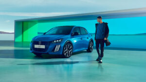 プジョー 最新のパワートレインを搭載した「PEUGEOT 208 GT Hybrid」を発売