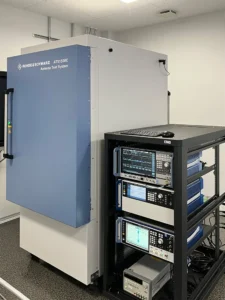 ローデ・シュワルツ・ジャパンが楠本化成社およびマックシステムズ社と協業して車載レーダー受託試験をスタート