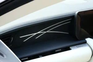 レクサス×タジマ 共創で実現したLC特別仕様車グラデーション刺繍