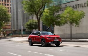 シトロエンC4 MAX HYBRID エクステリアをアップデートした新仕様で発売