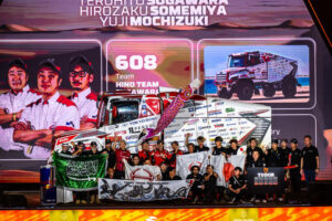 日野チームスガワラ、ダカール・ラリー2026 トラック部門15位でゴールし35回連続完走を達成