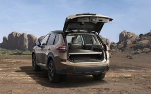 車中泊仕様のエクストレイル「ROCK CREEK マルチベッド」を発表【日産自動車】