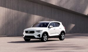 特別限定車XC40 Essential B3 Selectionを100台限定で発売