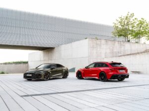 新型Audi RS 5：ハイブリッドで実現するハイパフォーマンス