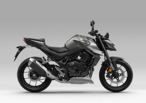 「Honda E-Clutch」をスロットルバイワイヤシステムと組み合わせて搭載した「CB750 HORNET E-Clutch」を発売