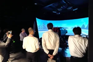 ドライビングシミュレータによるウェットタイヤモデル試乗会をS&VLが開催