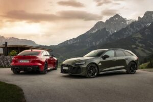 新型Audi RS 5：拠点をまたぐエンジン開発体制
