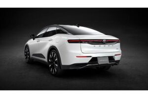 新型クラウン（クロスオーバー）のデザインを先行公開【トヨタ自動車】