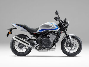 直列4気筒エンジンを搭載したネイキッドロードスポーツモデル 「CB400 SUPER FOUR E-Clutch」を発売【本田技研工業】