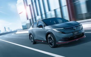 「日産リーフ NISMO」を発表