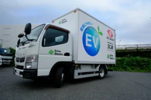 DET、SBSホールディングス・東芝と連携し、既存ディーゼルトラックEV化と超急速充電の物流実証を開始