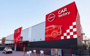 よみうりランドと日産、グッジョバ‼「CAR factory」をリニューアルオープン
