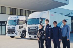 いすゞとＵＤトラックス、ユニフォームを刷新